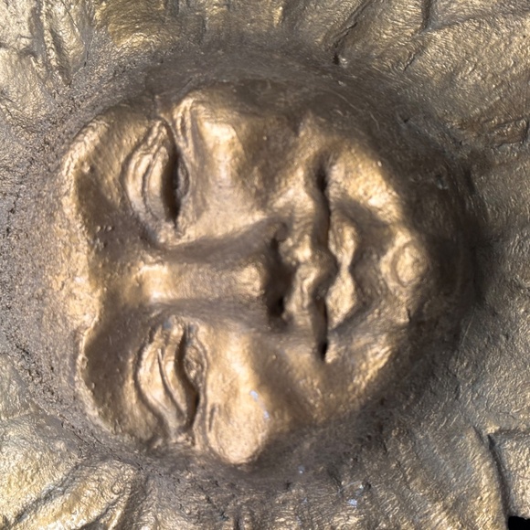 Vintage Hayes Parker Signed Stonecast Sun Face Antique Gold Wall Hanging 10" - Picture 4 of 7